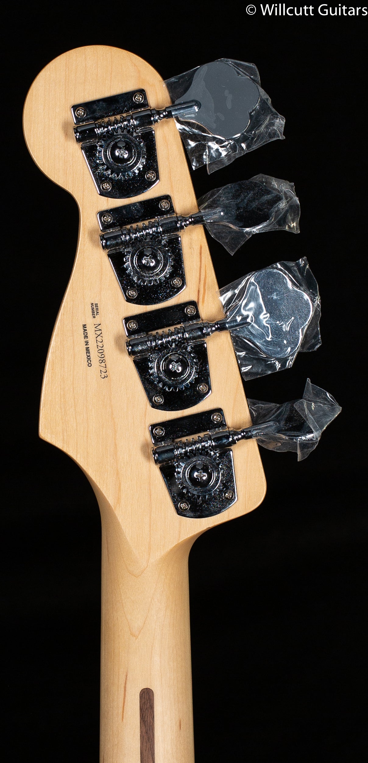Fender Player Jazz Bass, Maple Fingerboard Black (723) Bass Guitar 