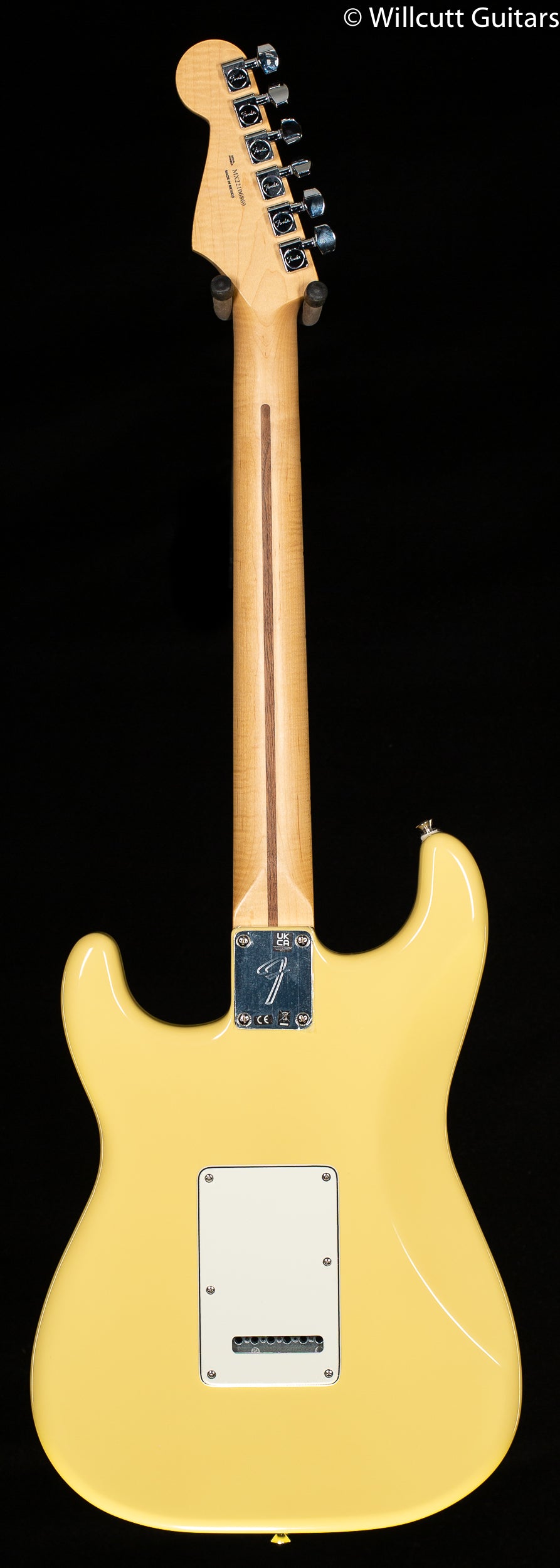 Fender Player Stratocaster HSS Maple Fingerboard Buttercream (869)