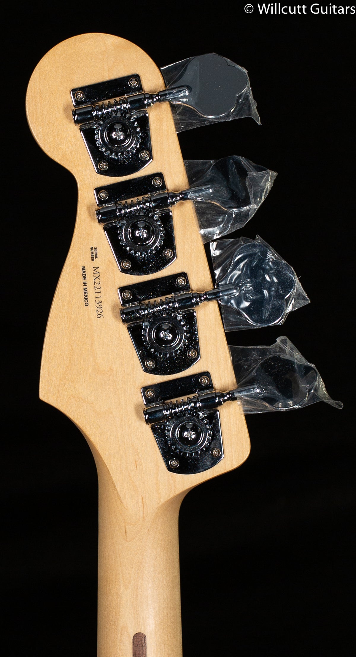 Fender Player Jazz Bass Maple Fingerboard 3-Color Sunburst (926) Bass Guitar