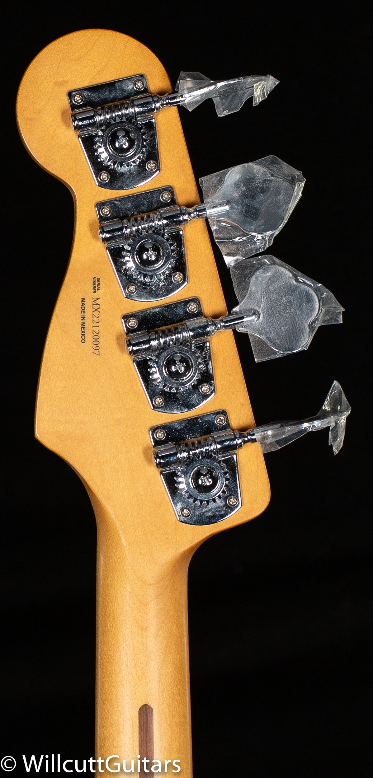 Fender Player Plus Active Meteora Bass Maple Fingerboard Silverburst (097)