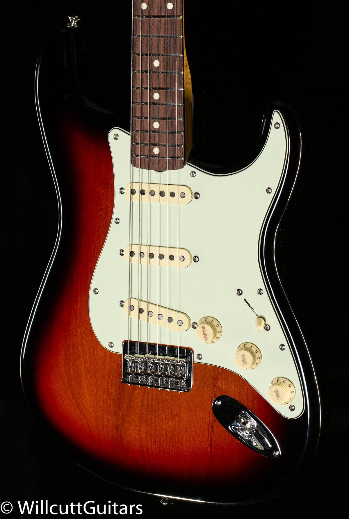 Fender Robert Cray Stratocaster, Rosewood Fingerboard, 3-Color Sunburst (562)