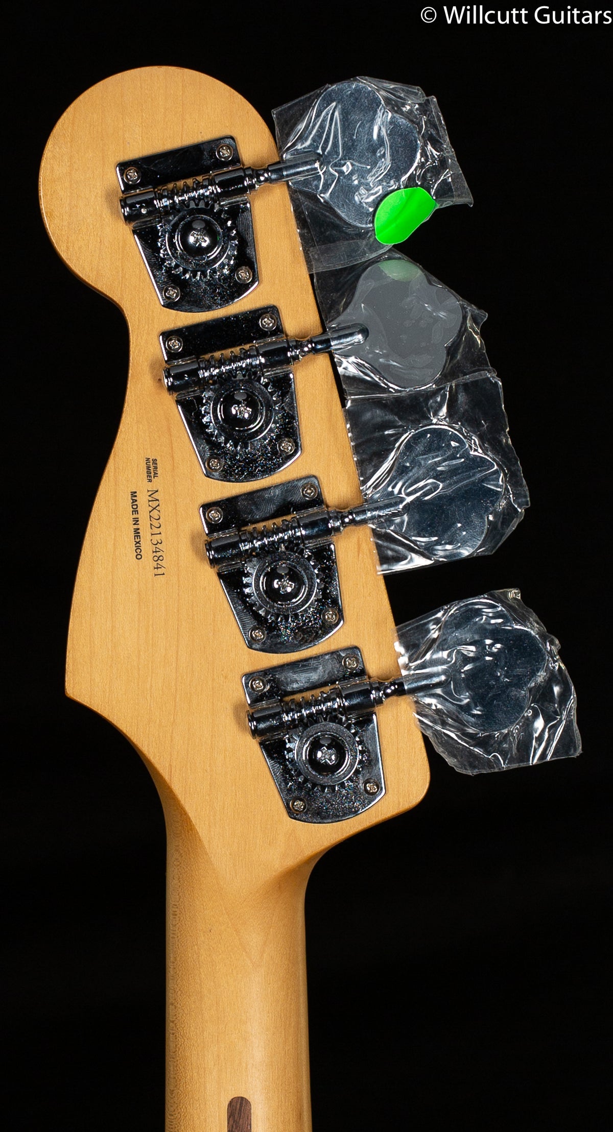 Fender Player Plus Jazz Bass Maple Fingerboard Olympic Pearl (841) Bass Guitar