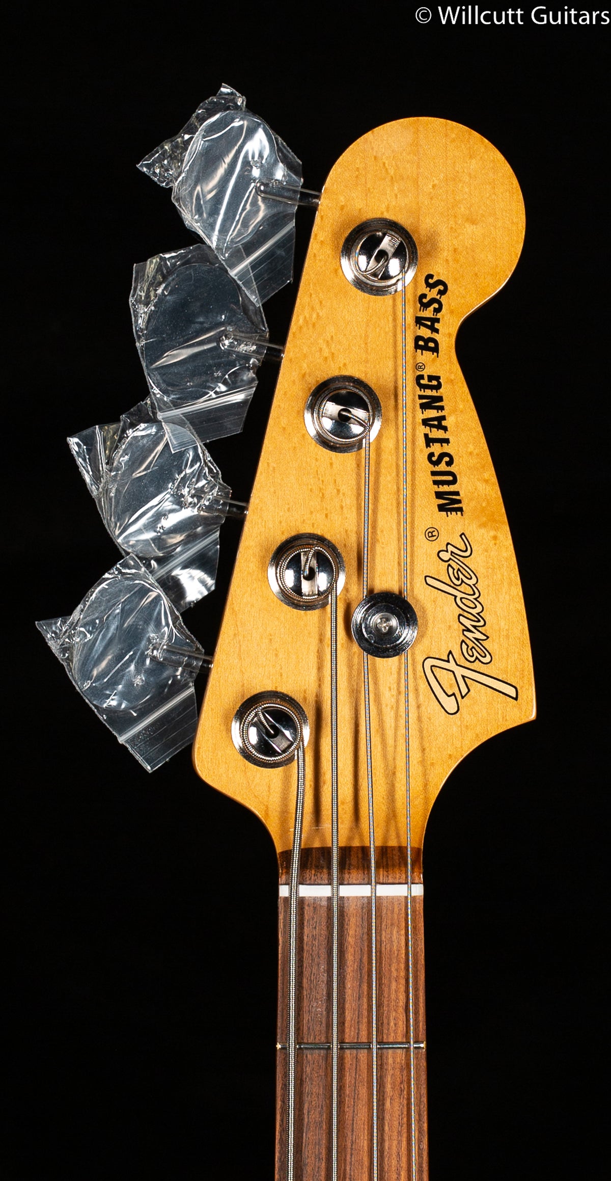 Fender Vintera '60s Mustang Bass Pau Ferro Fingerboard 3-Color Sunburst (444)