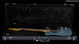 Fender Chrissie Hynde Telecaster Rosewood Fingerboard Ice Blue Metallic