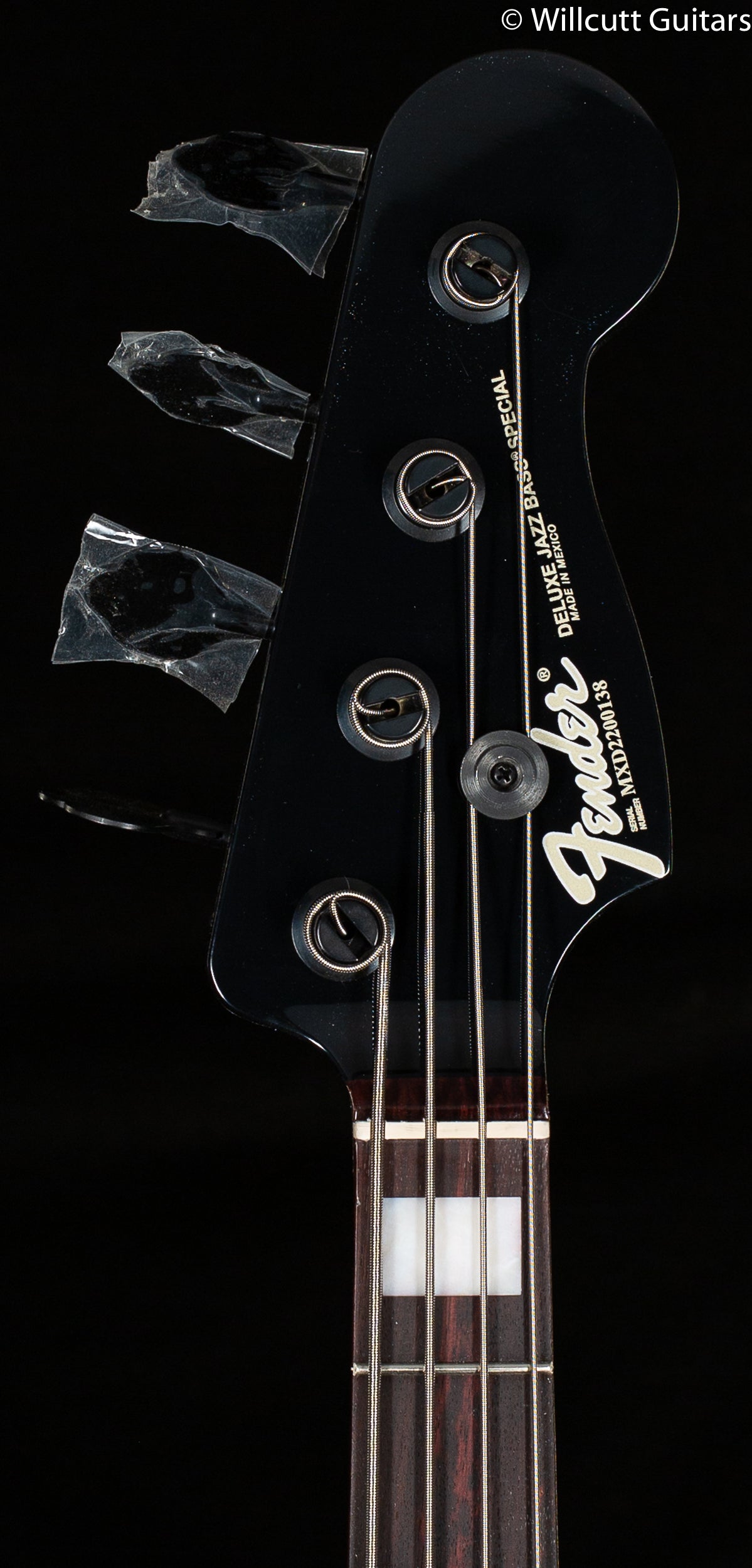 Fender Duff McKagan Deluxe Precision Bass, Rosewood Fingerboard, White Pearl (138) Bass Guitar