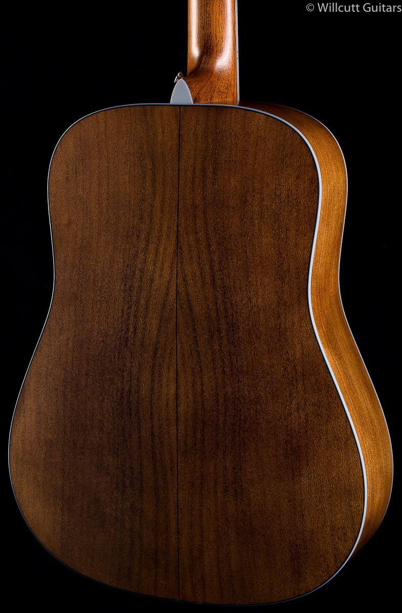 Martin D-16E (841)