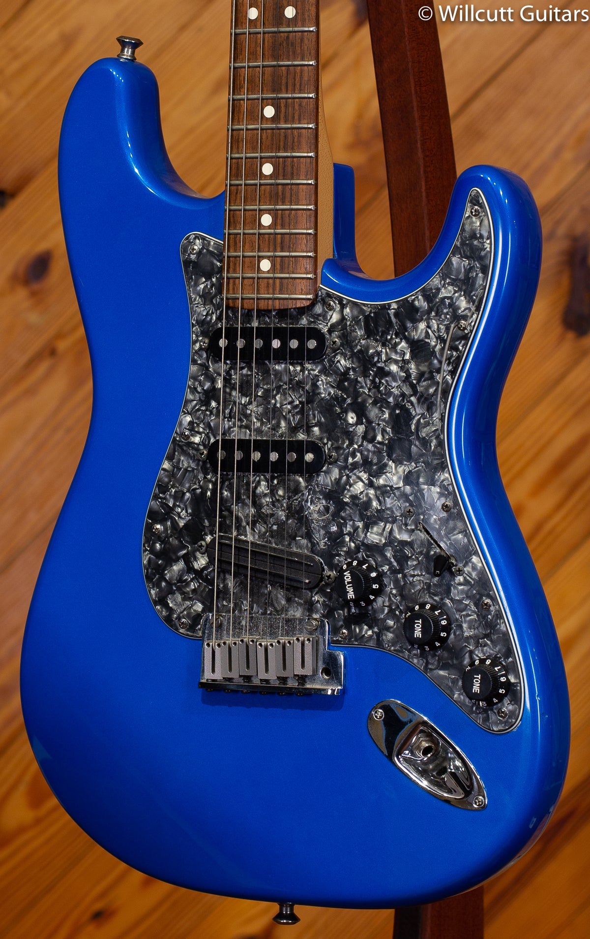 1995 Fender American Series Strat Electric Blue USED