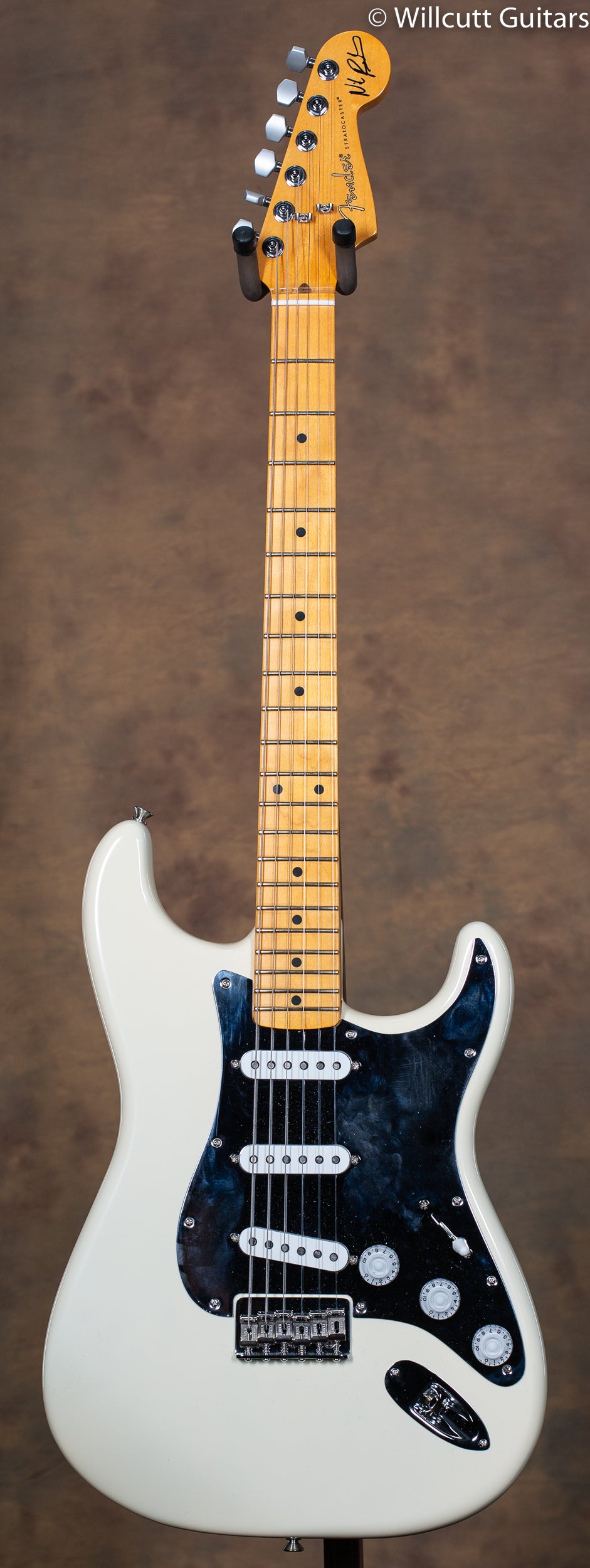 Fender Nile Rodgers Hitmaker Stratocaster Maple Fingerboard Olympic White