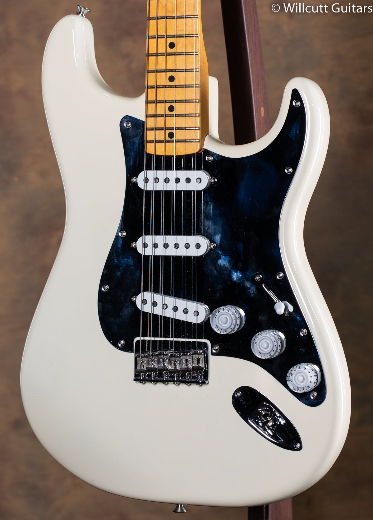 Fender Nile Rodgers Hitmaker Stratocaster Maple Fingerboard Olympic White