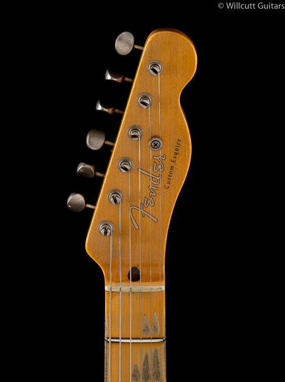 fender-custom-shop-roasted-pine-double-esquire-custom-thinline-silver-sparkle-172