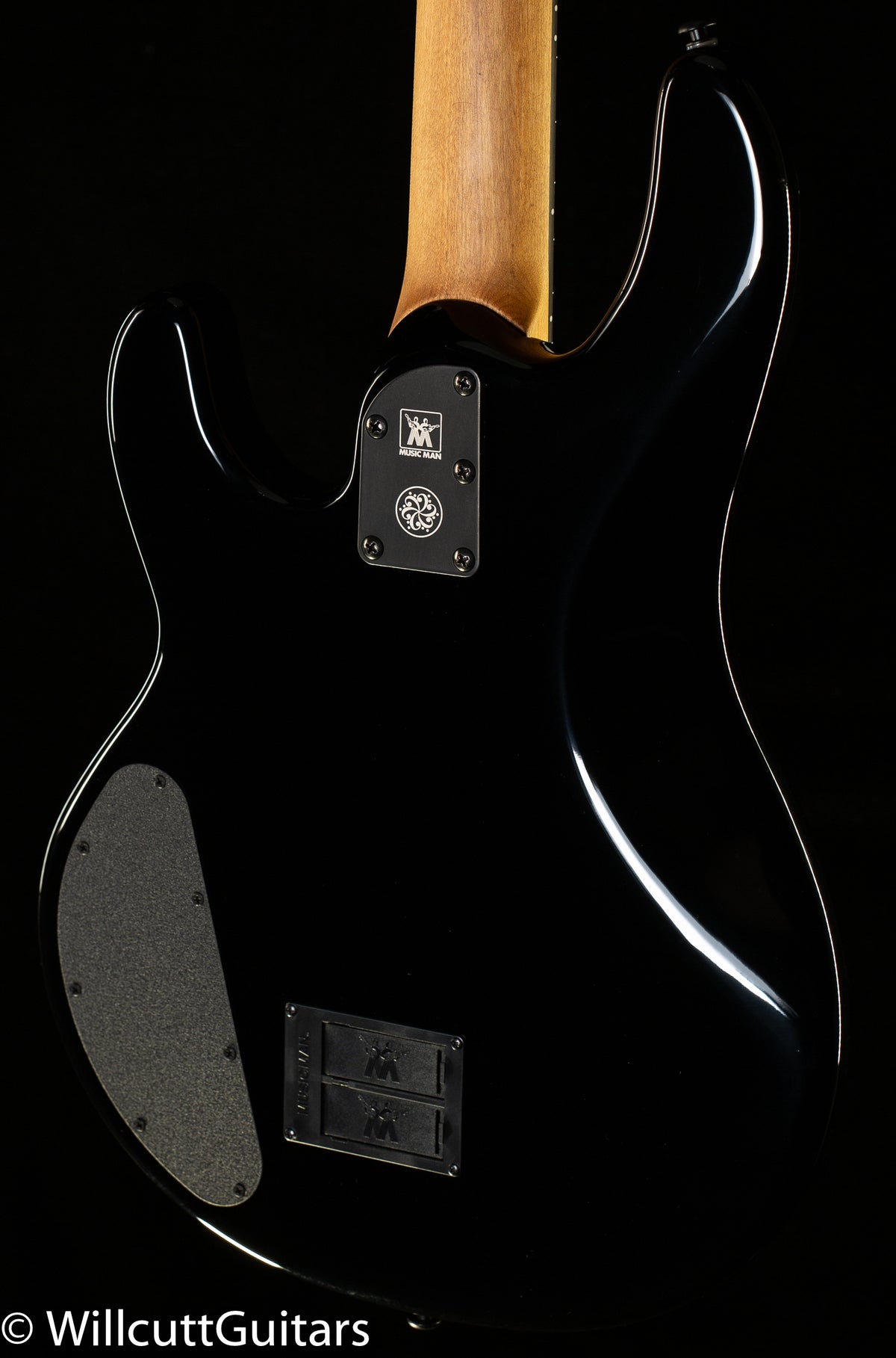 Ernie Ball Music Man StingRay DarkRay Obsidian Black Roasted Maple/Ebony Black