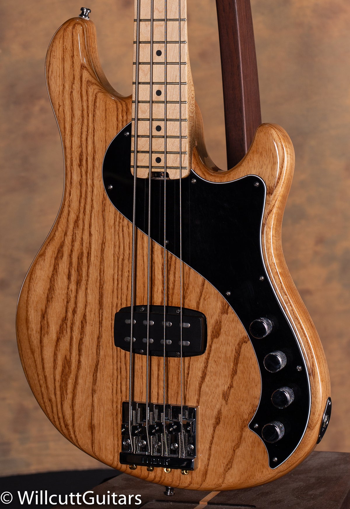 Fender American Deluxe Dimension Bass IV Natural USED