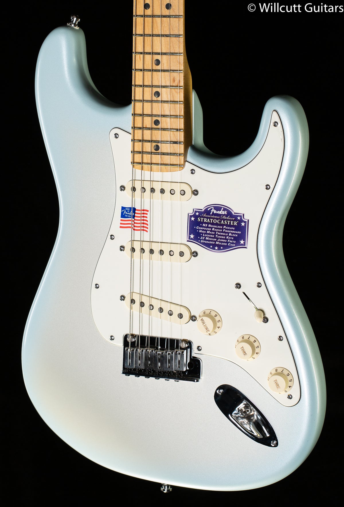 Fender DEALER EVENT AM DLX STRAT 2T SILVER BLUE