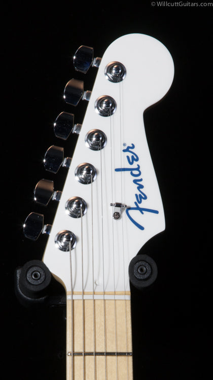 Fender Dealer Event American Deluxe Stratocaster® Snow White