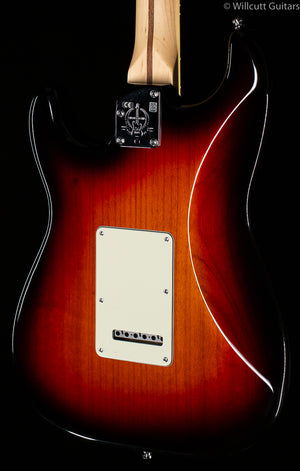 Fender American Deluxe Stratocaster HSS 3-Tone Sunburst (724)