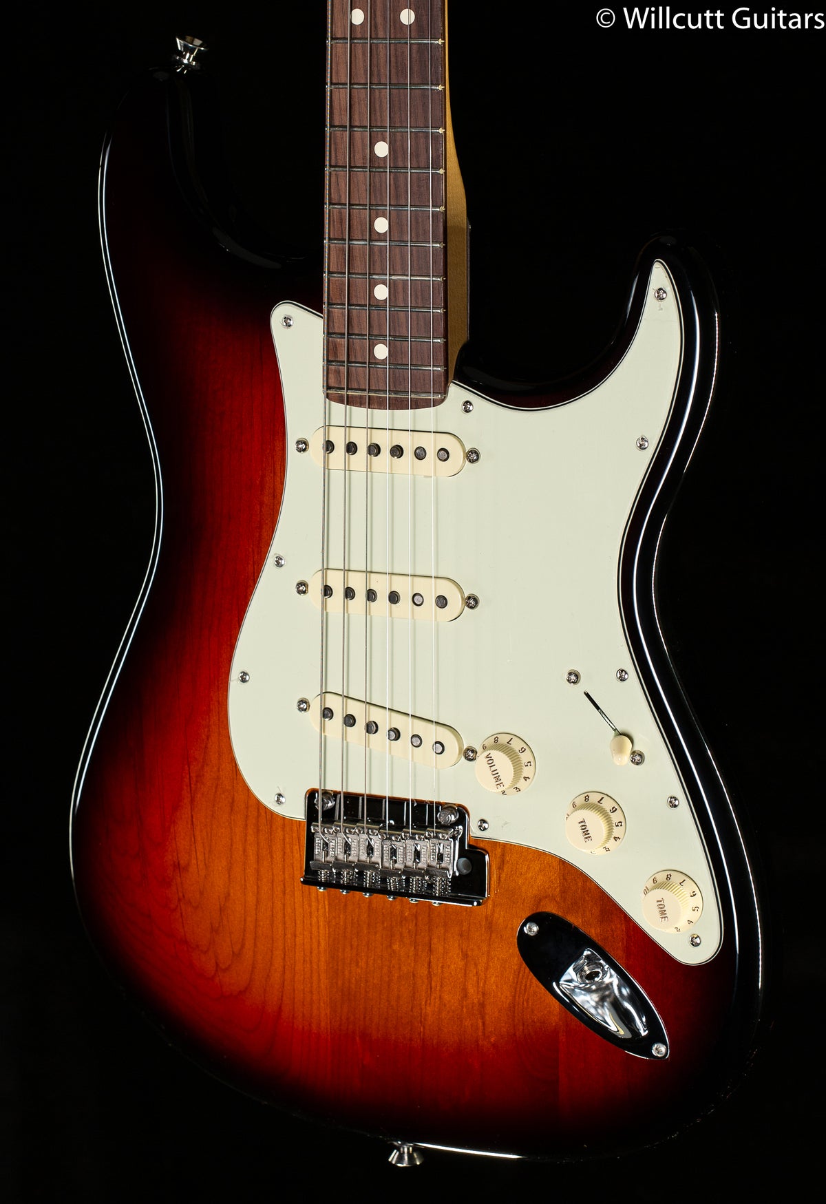 Fender American Pro Stratocaster Rosewood Fingerboard 3-Color Sunburst