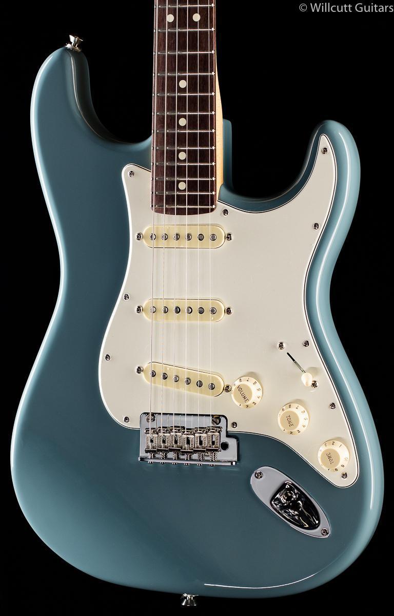 Fender AmericanProfessionalStratocaster® Fender American Professional Stratocaster Sonic Grey