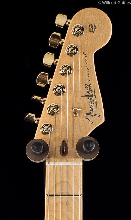fender-limited-edition-american-professional-strat-vintage-white-gold-hardware-018