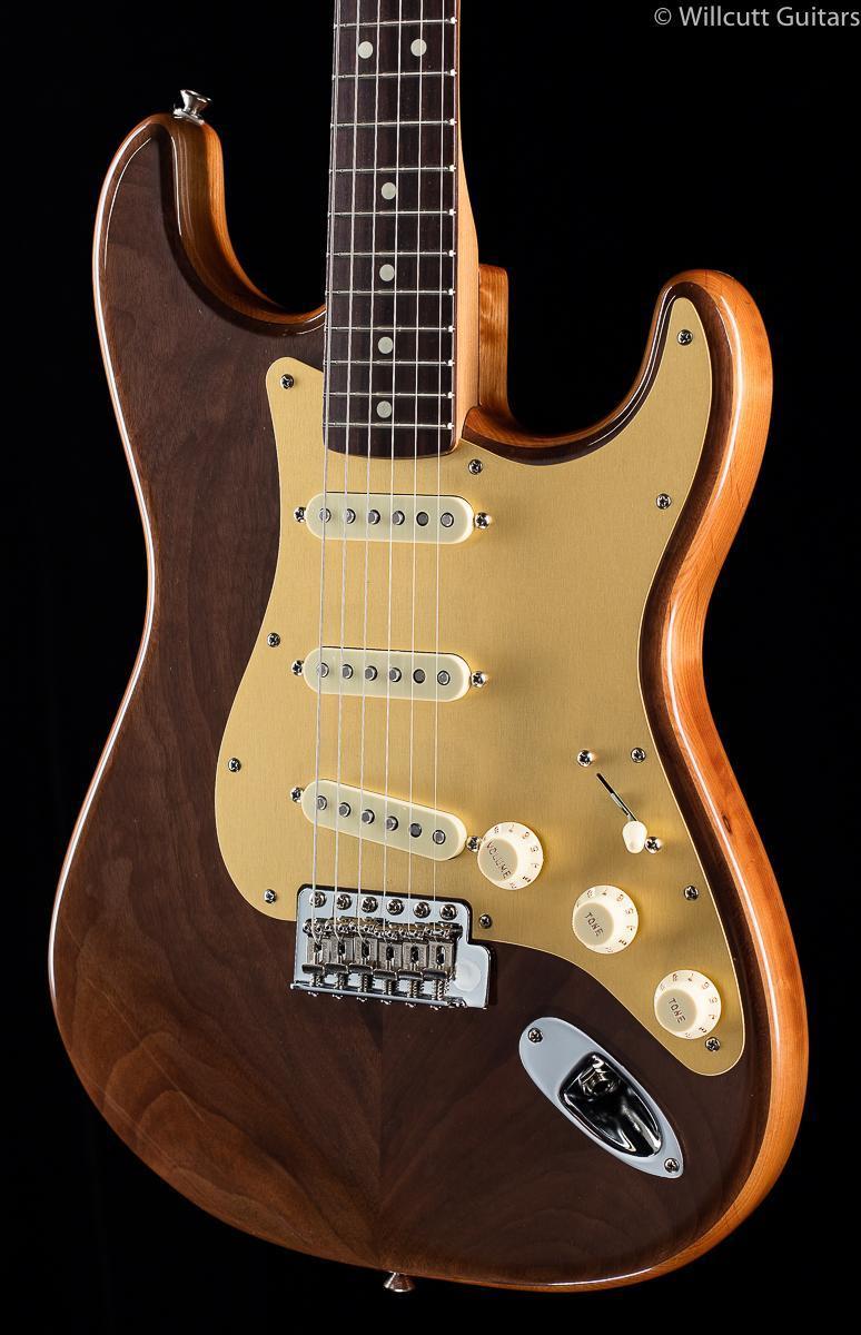 fender-american-custom-ltd-walnut-roasted-stratocaster-923