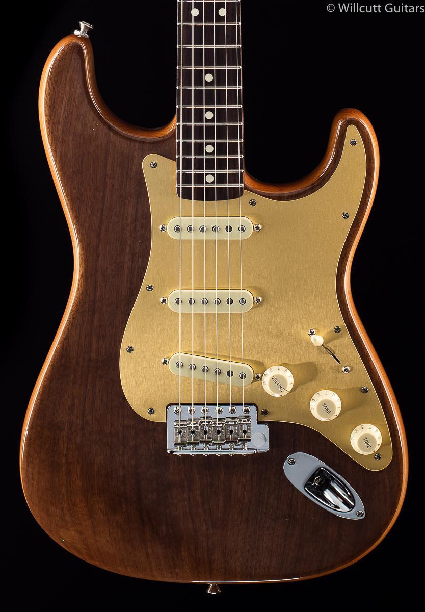 fender-american-custom-ltd-walnut-roasted-stratocaster-364