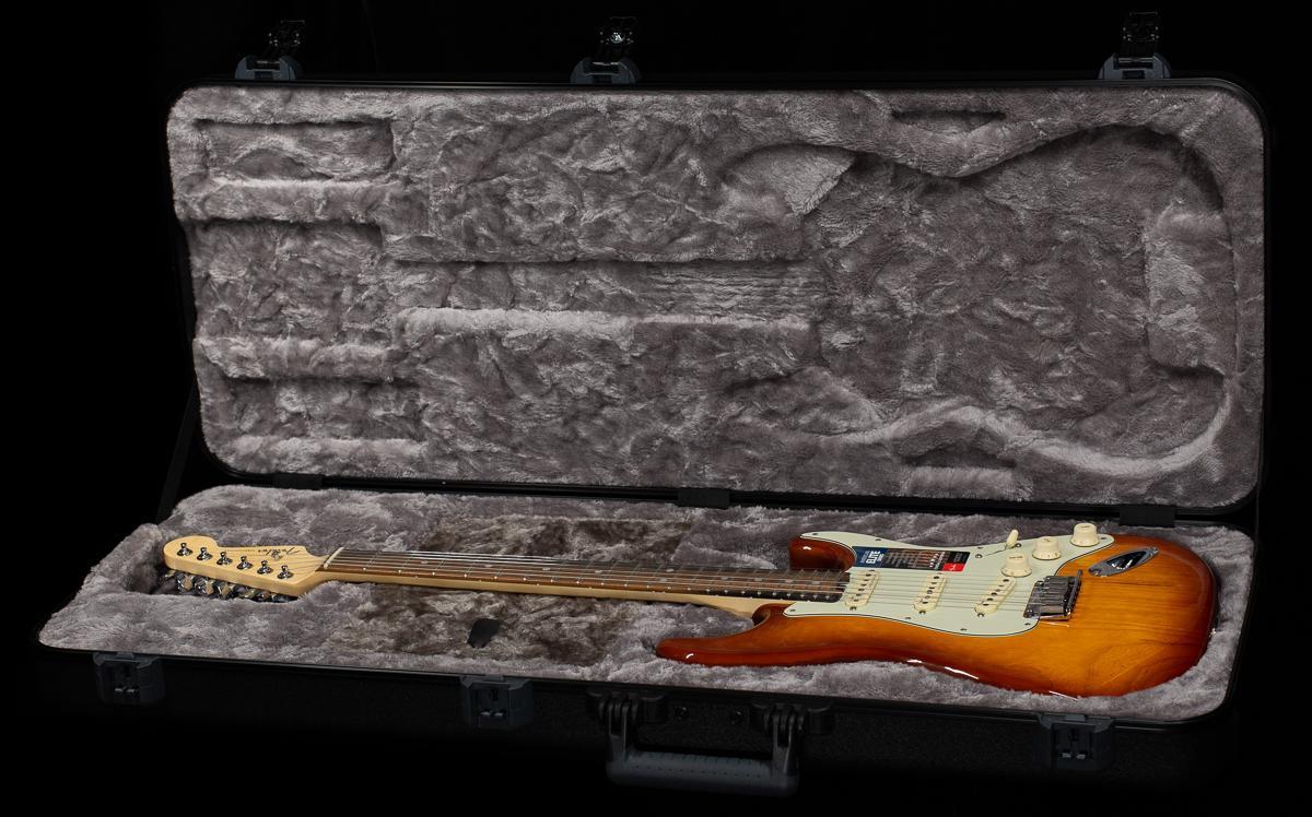 fender-american-elite-stratocaster-tobacco-sunburst-ebony-037