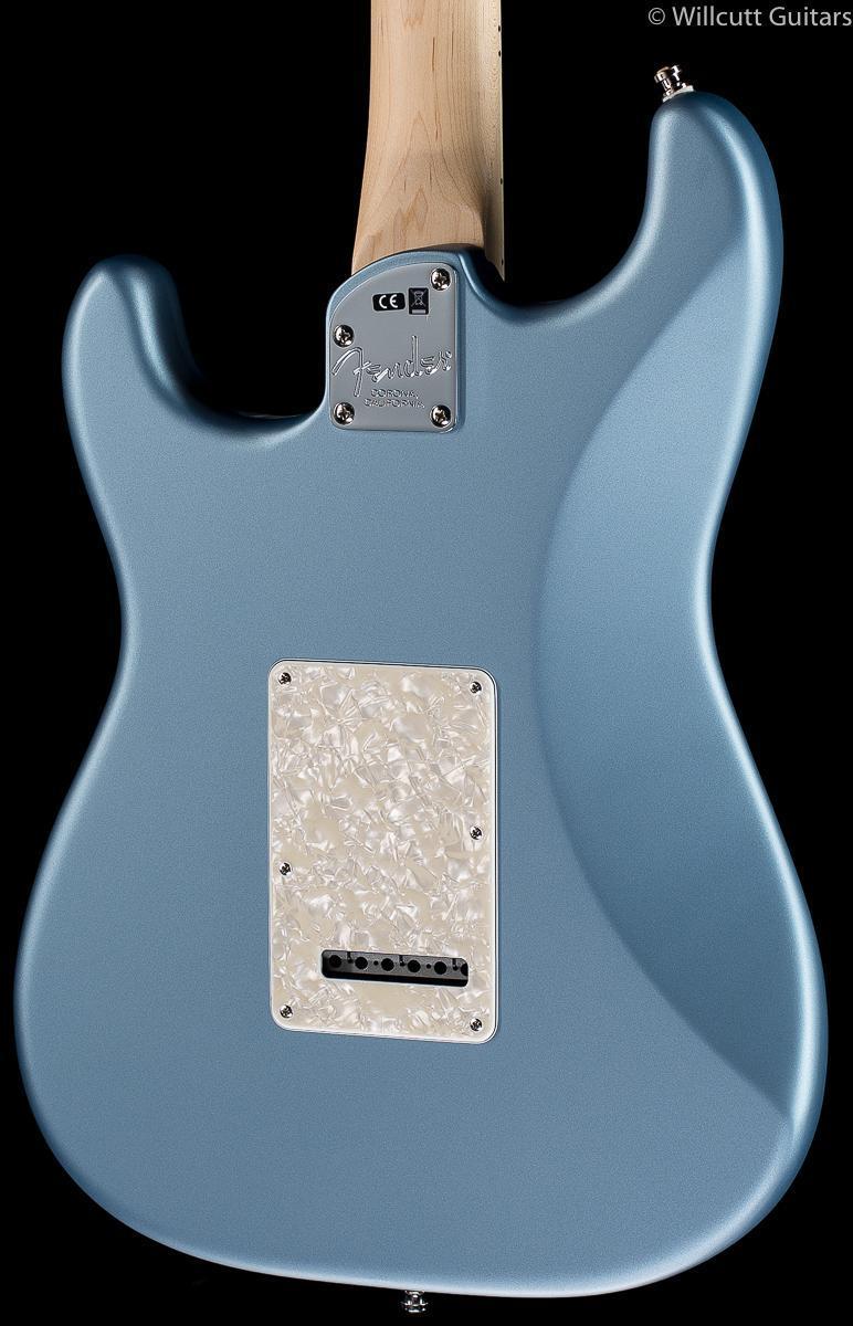 fender-american-elite-stratocaster-satin-ice-blue-metallic-088