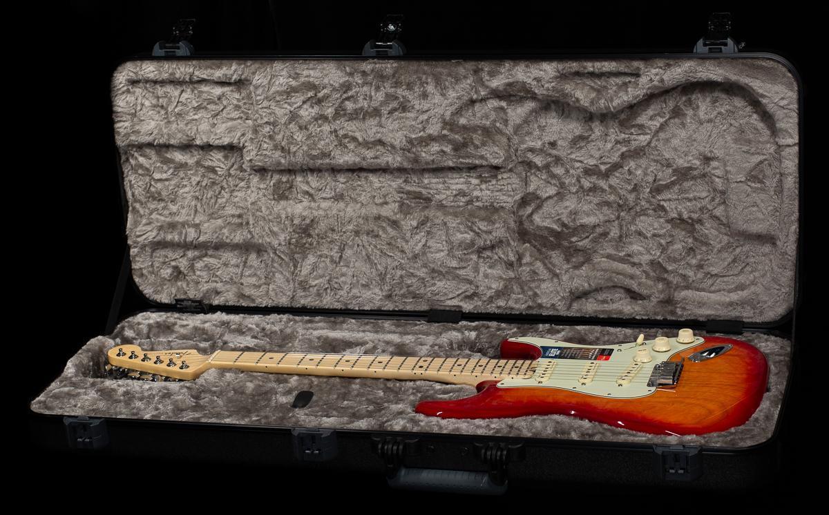 Fender American Elite Stratocaster Aged Cherry Burst Maple