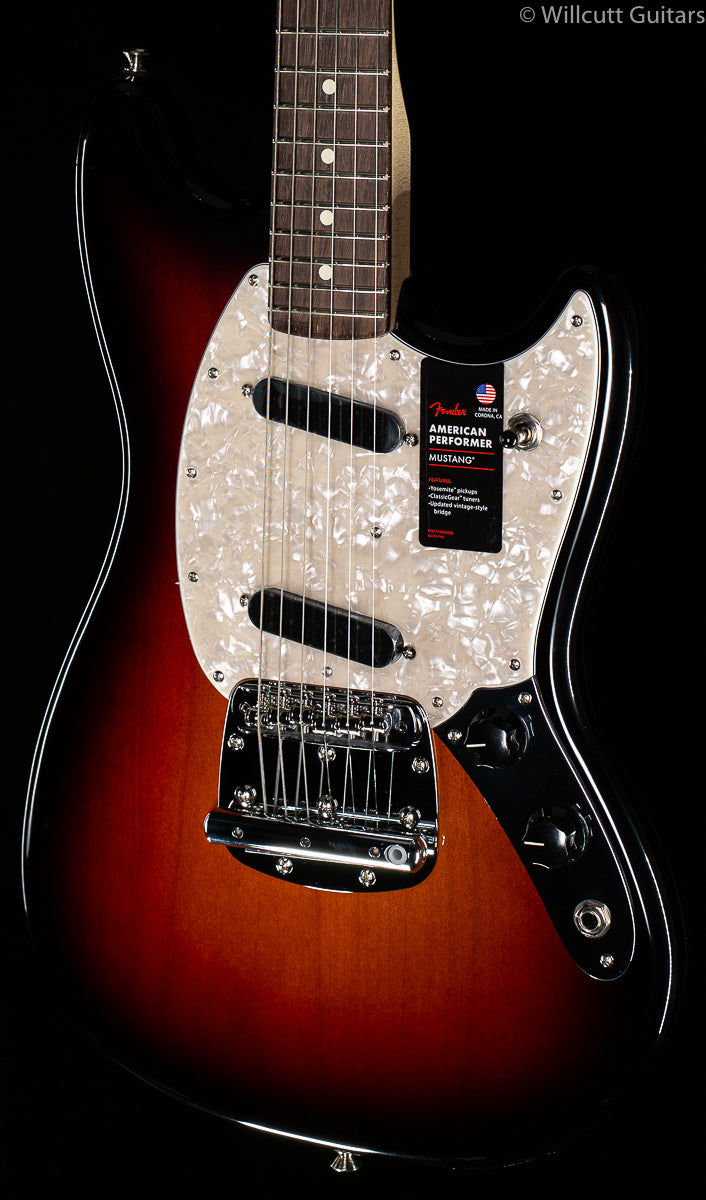 Fender American Performer Mustang 3-Color Sunburst