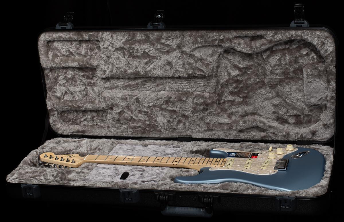 Fender American Elite Stratocaster Satin Ice Blue Metallic