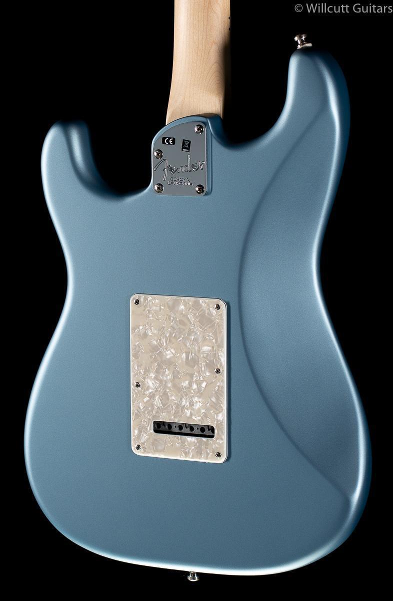 Fender American Elite Stratocaster Satin Ice Blue Metallic