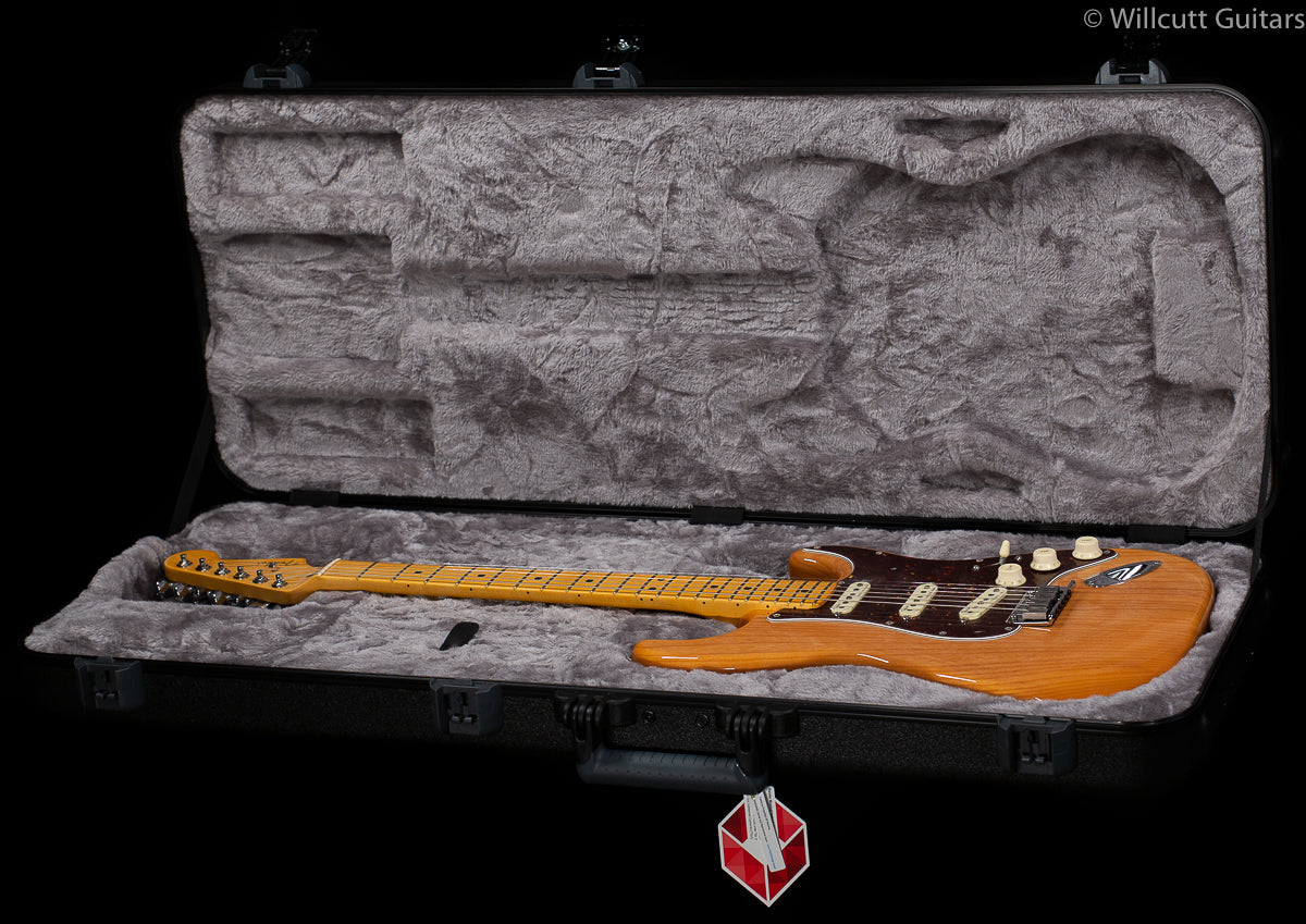 Fender American Ultra Stratocaster Aged Natural