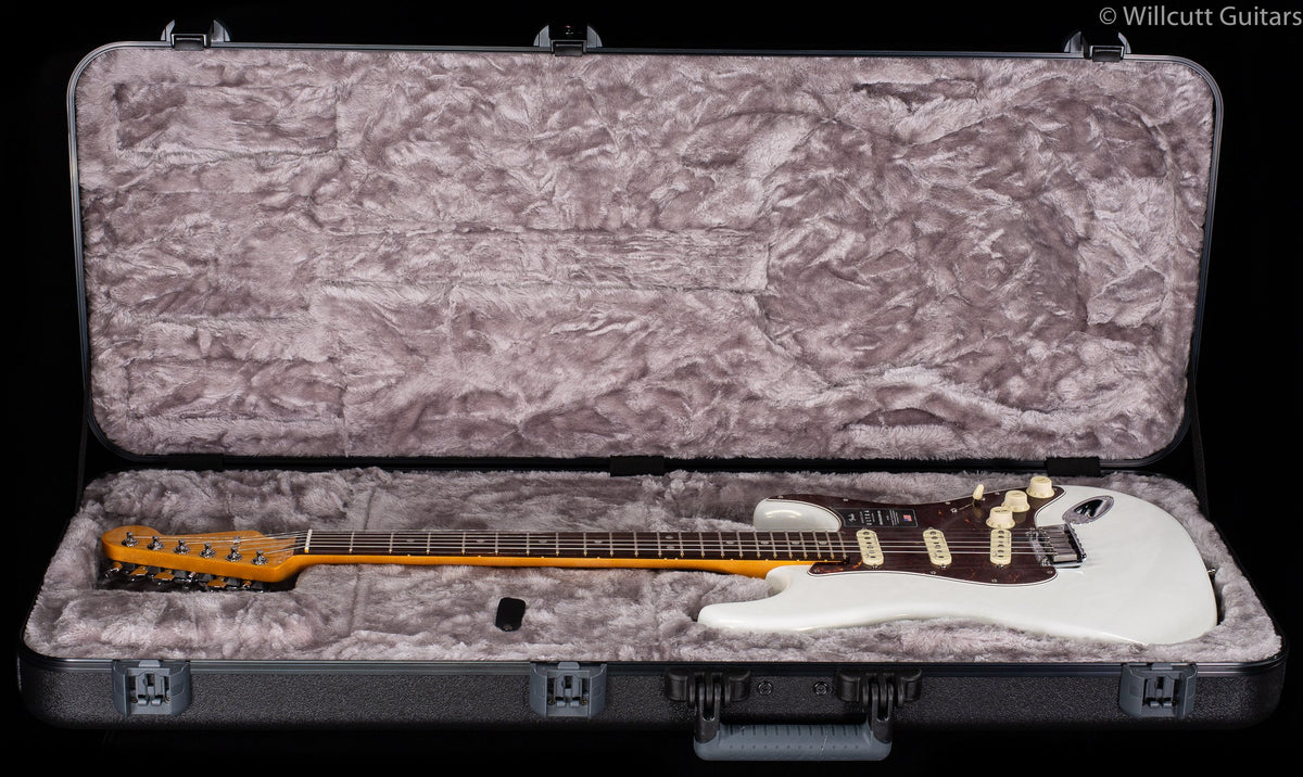 Fender American Ultra Stratocaster Arctic Pearl Rosewood Fingerboard