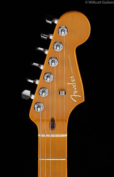 Fender American Ultra Stratocaster Aged Natural