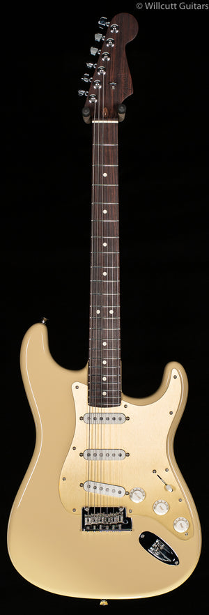 Fender Limited Edition American Professional Stratocaster Rosewood Neck Desert Sand