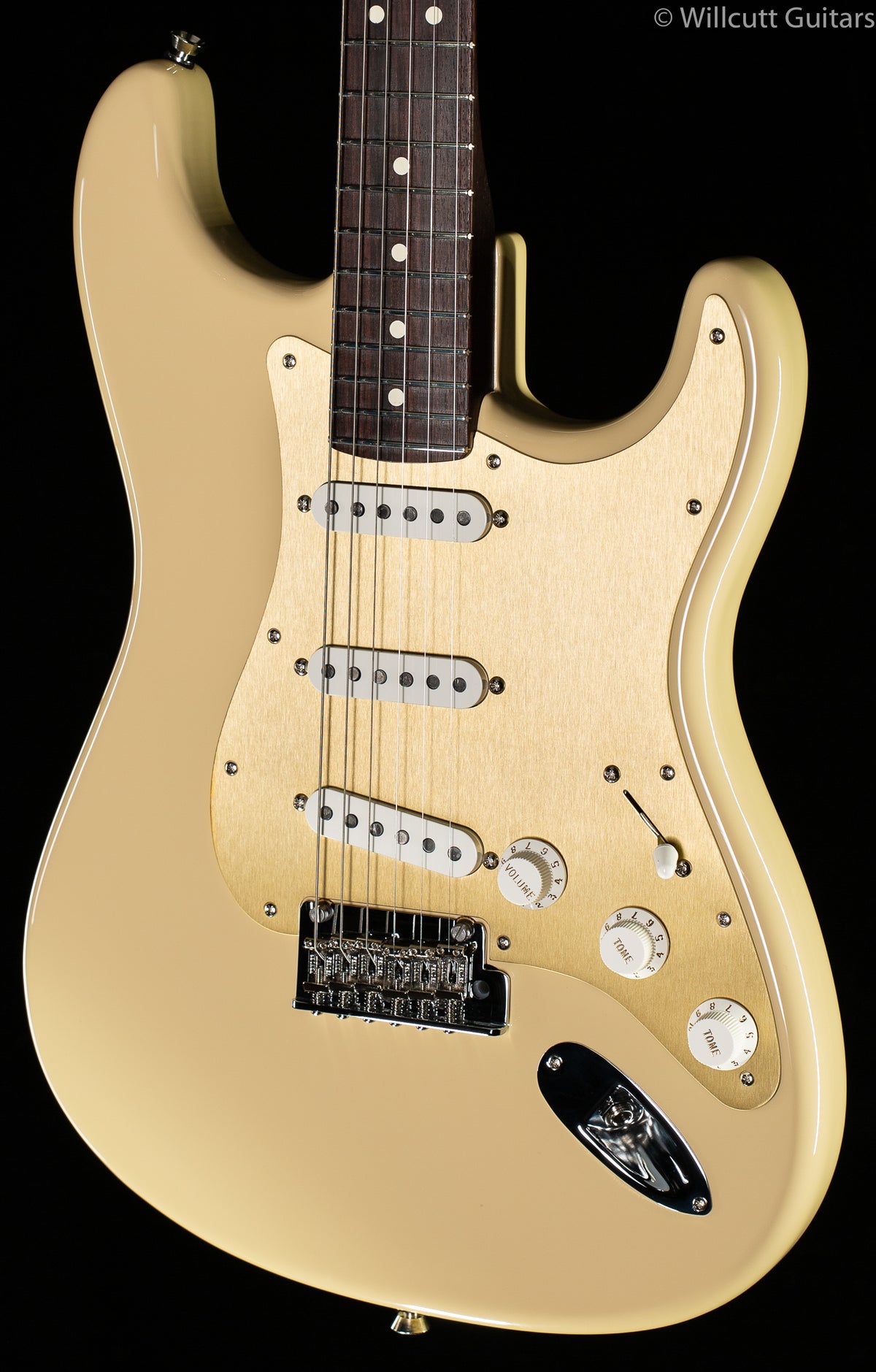 Fender Limited Edition American Professional Stratocaster Rosewood Neck Desert Sand