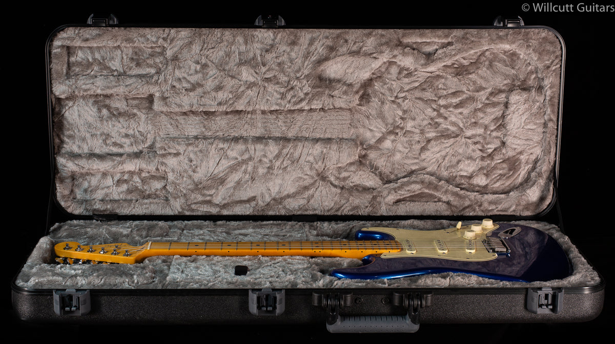 Fender American Ultra Stratocaster Cobra Blue Maple USED