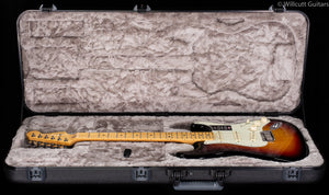 Fender American Ultra Stratocaster Maple Fingerboard Ultraburst