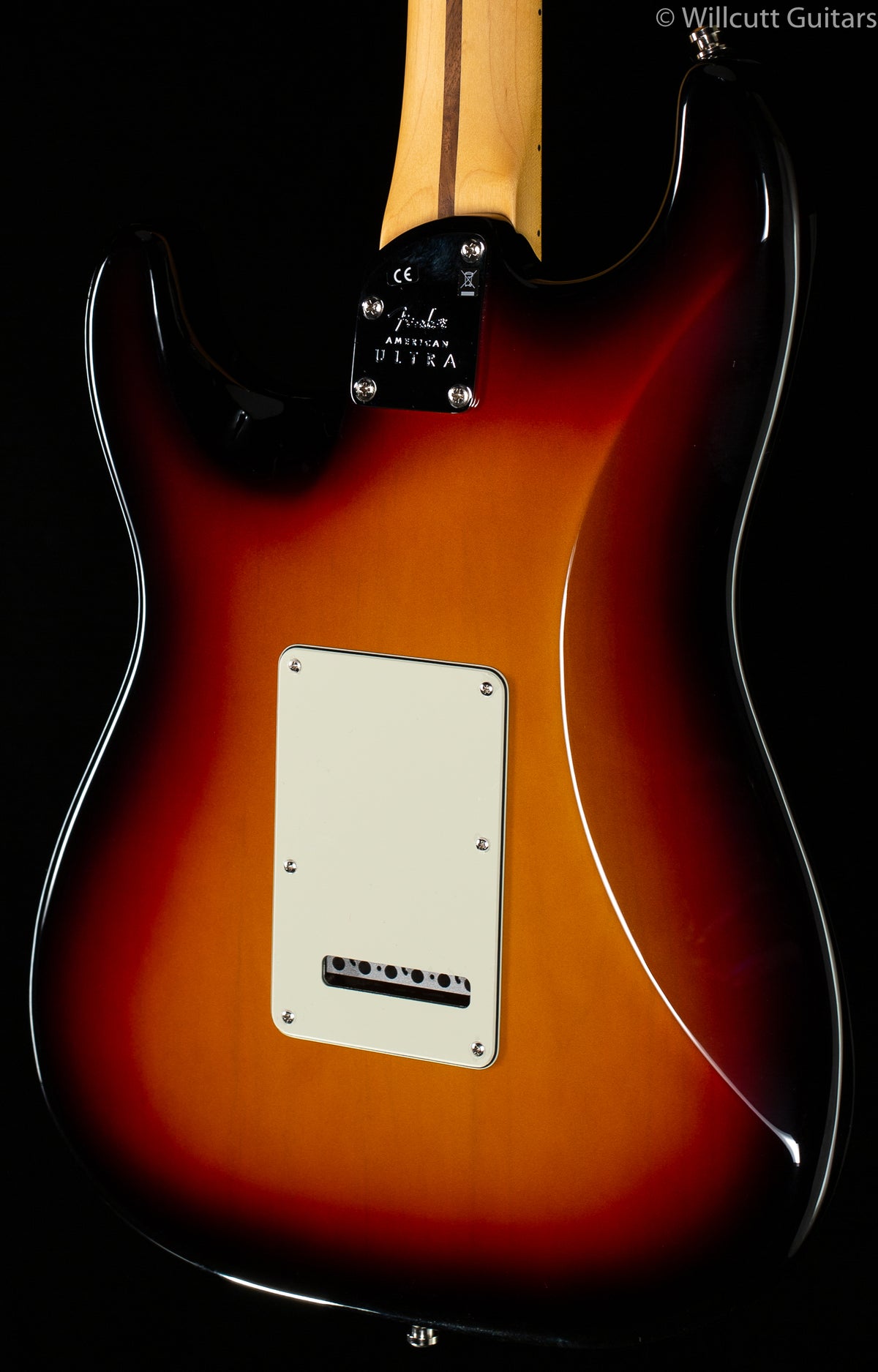 Fender American Ultra Stratocaster Maple Fingerboard Ultraburst (695)