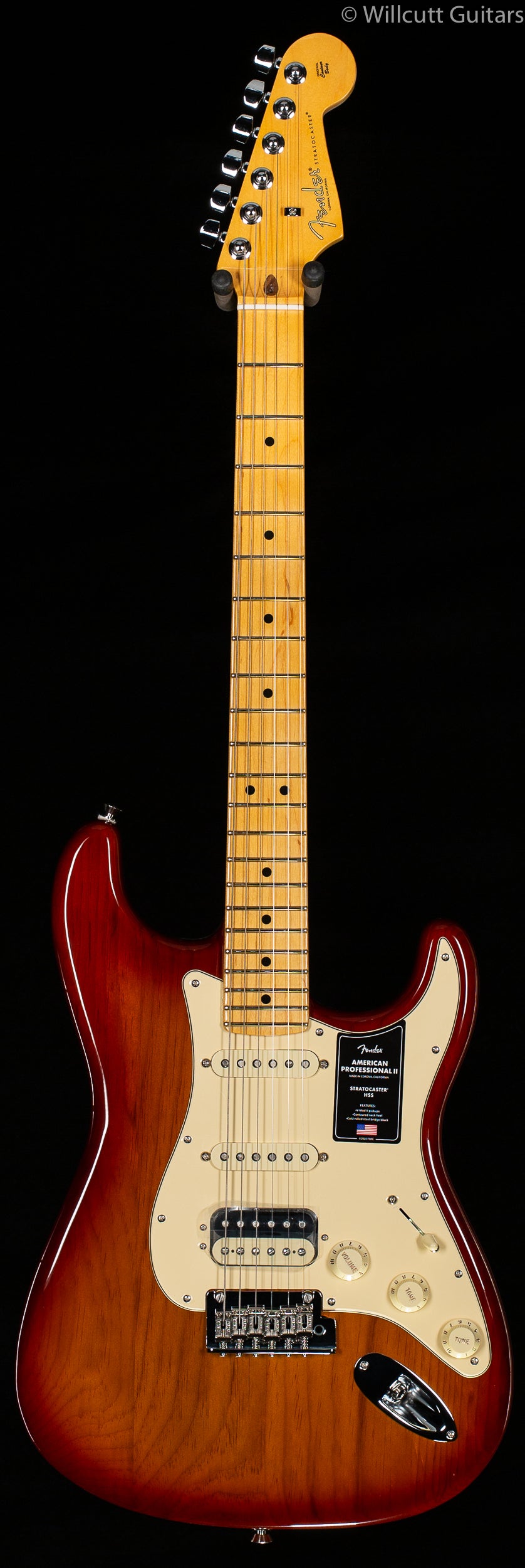 Fender American Professional II Stratocaster® HSS, Maple Fingerboard, Sienna Sunburst