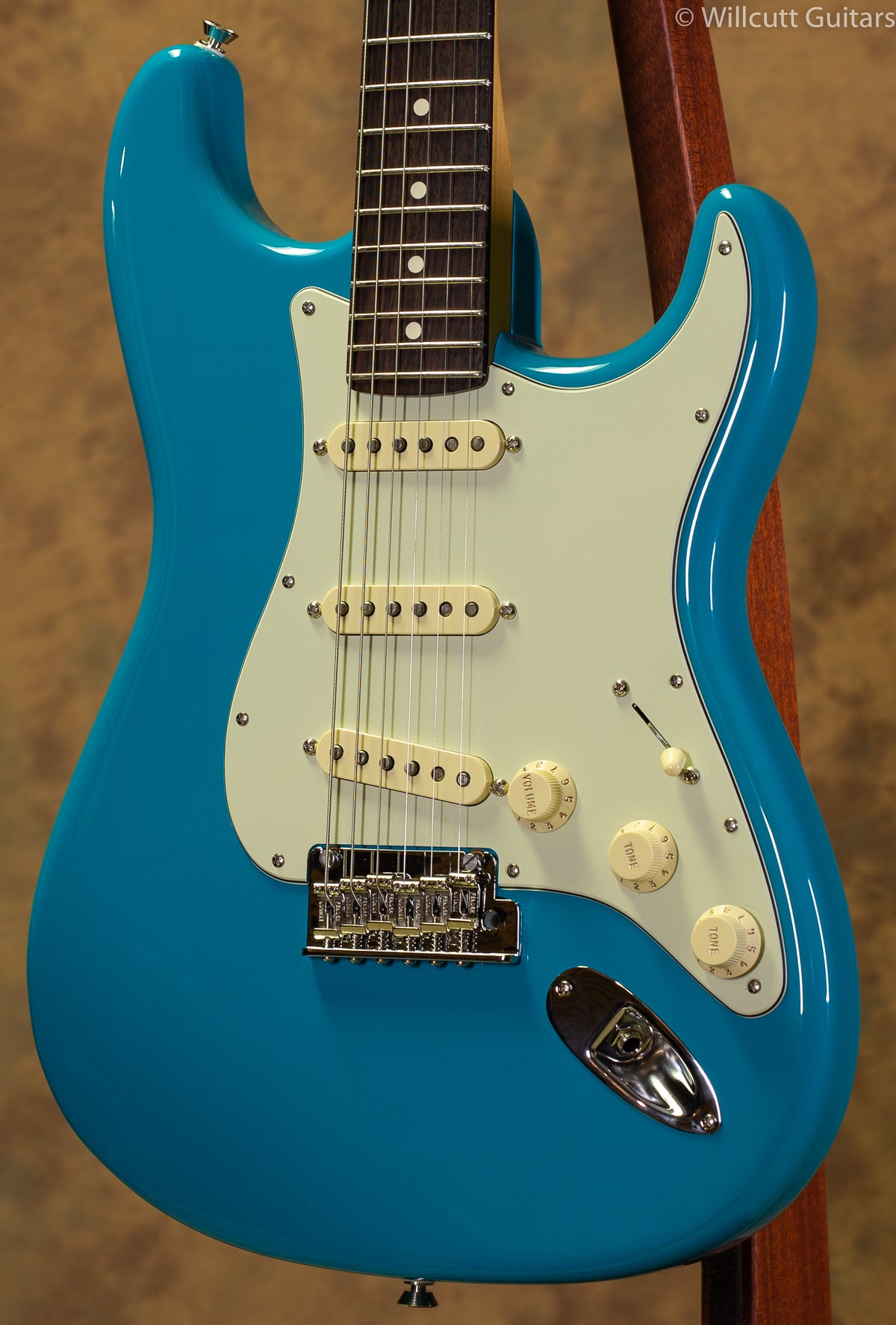 Fender American Pro II Stratocaster Miami Blue DEMO