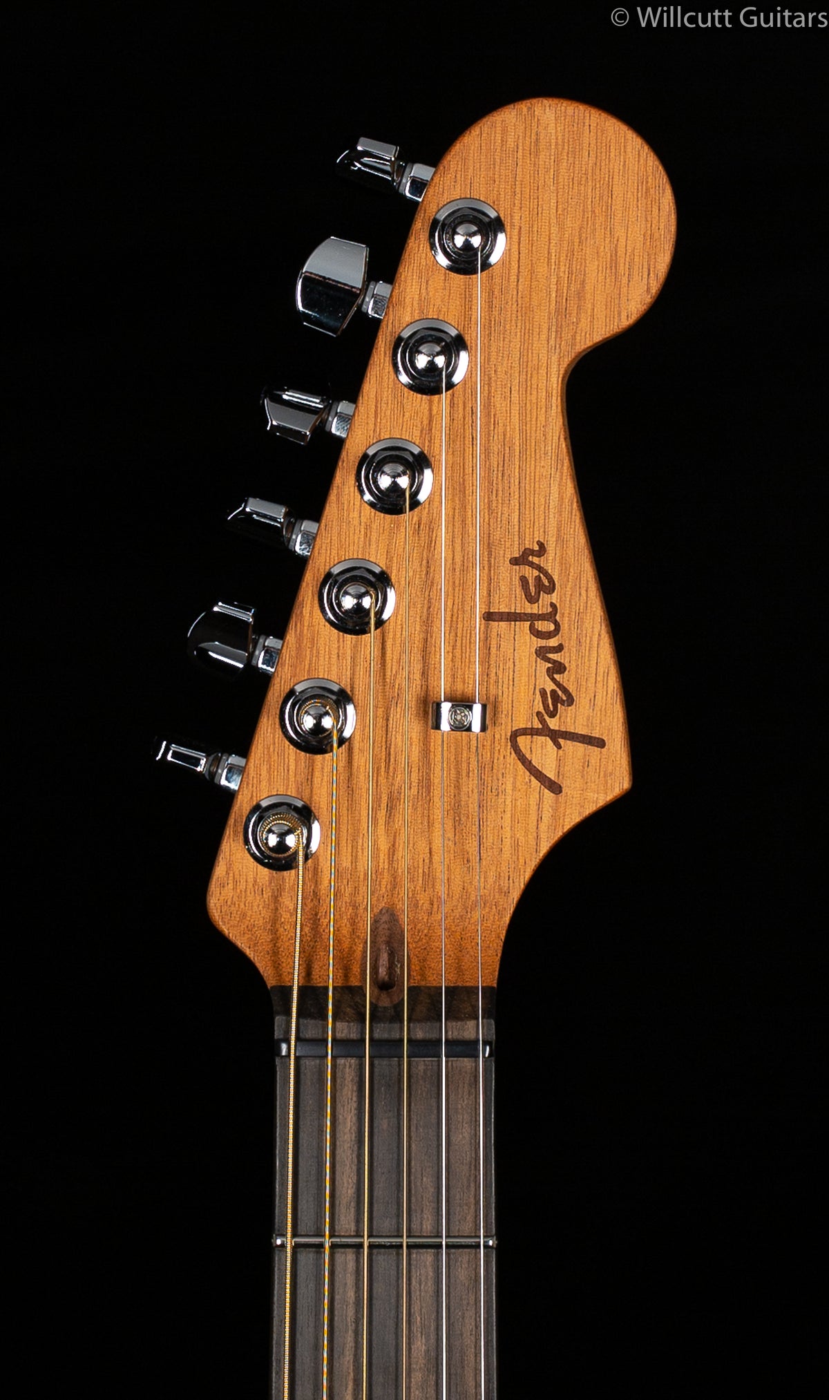 Fender American Acoustasonic Stratocaster 3-Tone Sunburst (658)