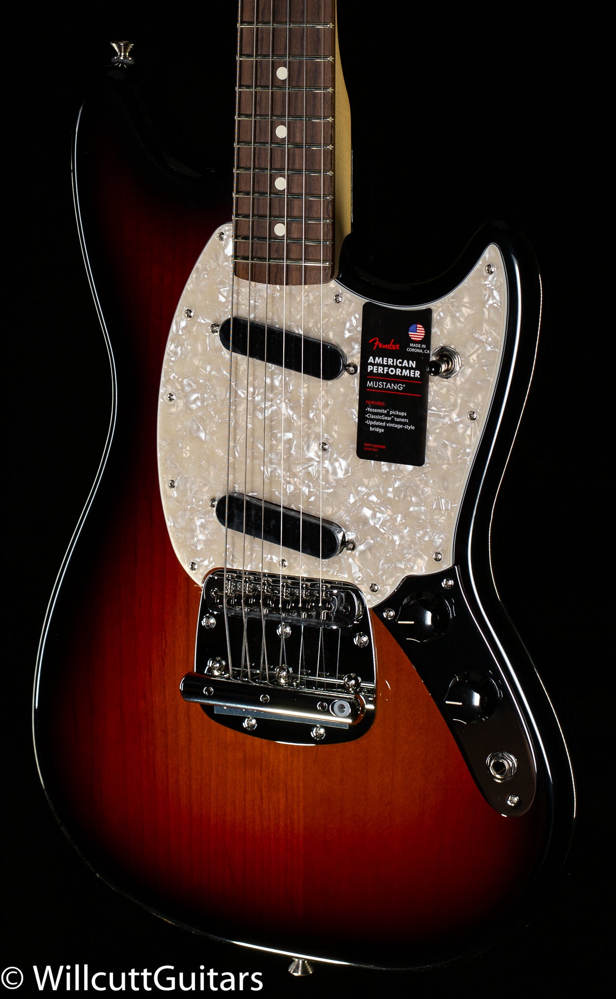 Fender American Performer Mustang 3-Color Sunburst
