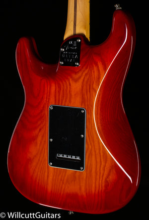 Fender Ultra Luxe Stratocaster Maple Fingerboard Plasma Red Burst
