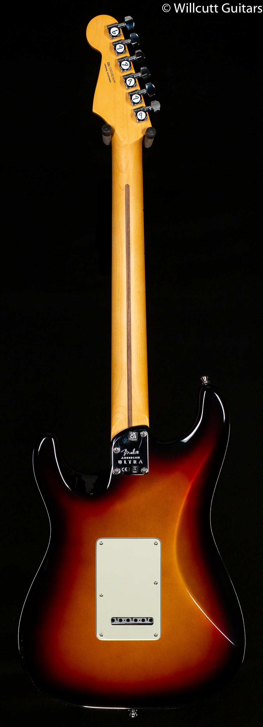 Fender American Ultra Stratocaster Maple Fingerboard Ultraburst (639)