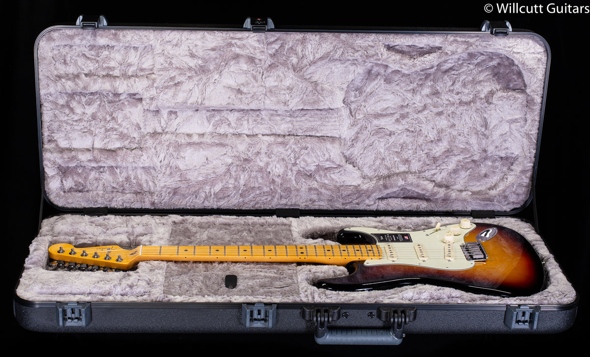 Fender American Ultra Stratocaster Maple Fingerboard Ultraburst (639)