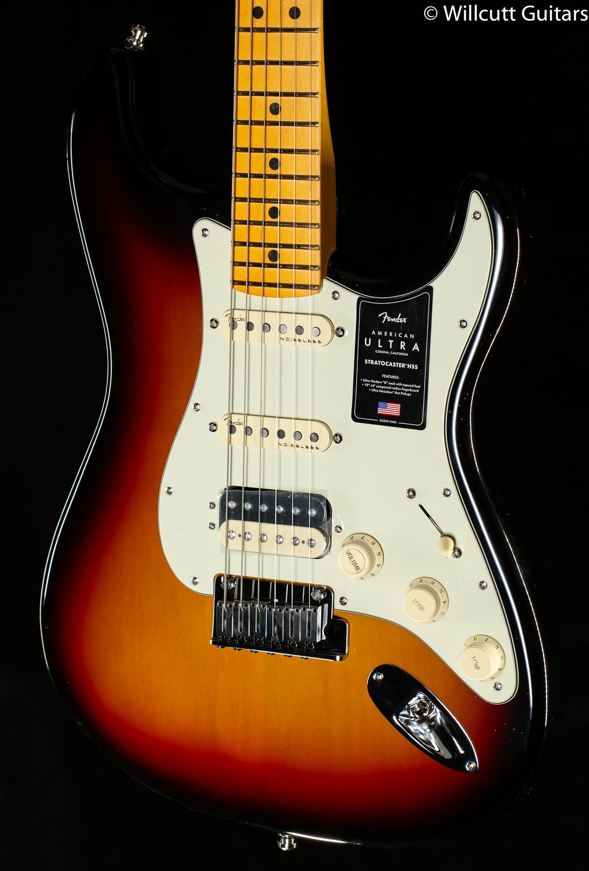 Fender American Ultra Stratocaster HSS Ultraburst Maple (810)