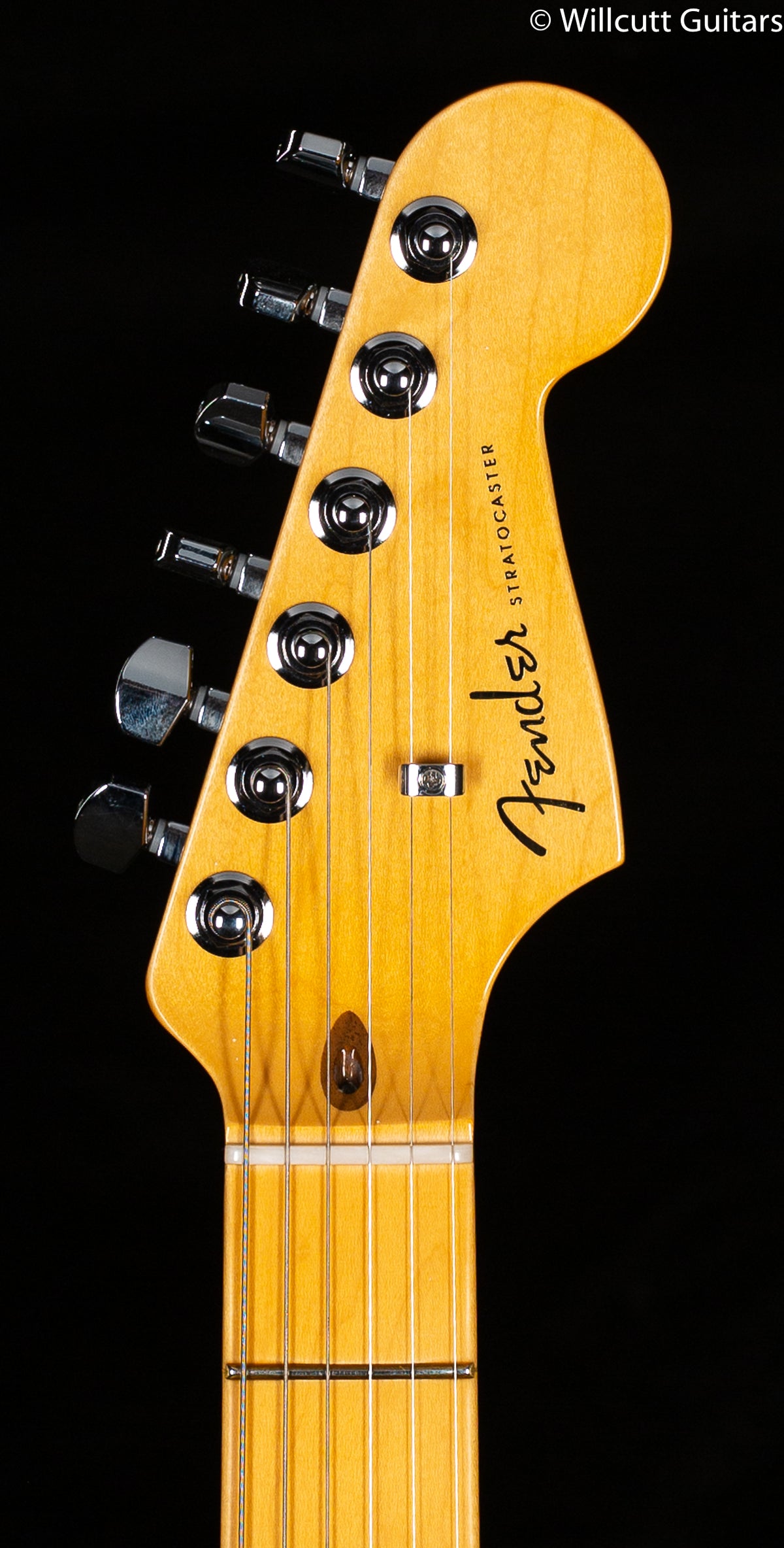 Fender American Ultra Stratocaster HSS Ultraburst Maple (810)
