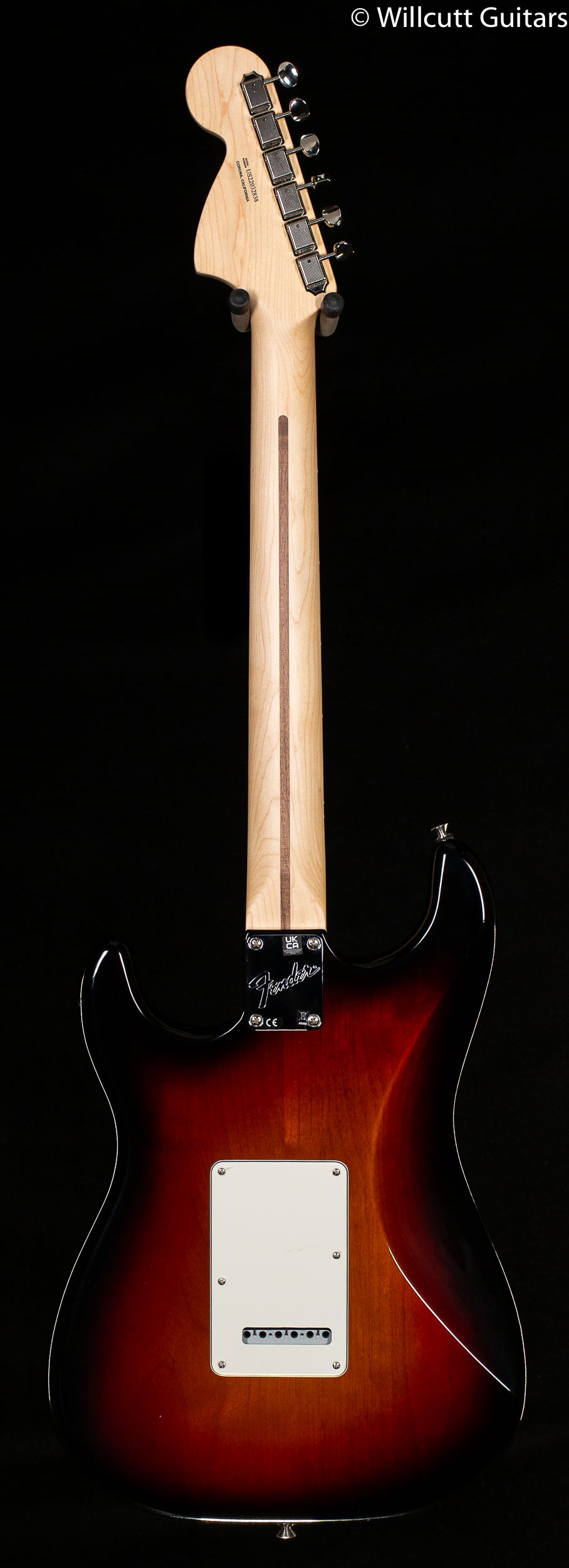 Fender American Performer Stratocaster HSS Rosewood Fingerboard 3-Color Sunburst (838)