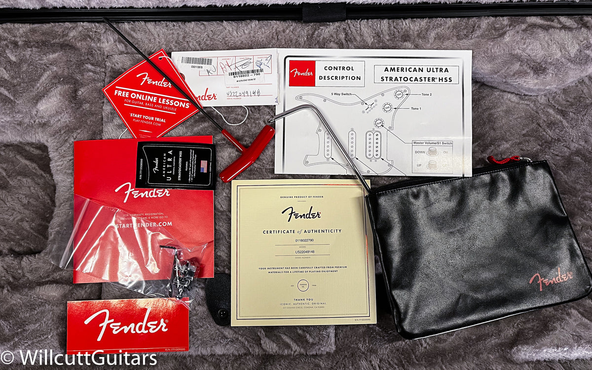 Fender American Ultra Stratocaster HSS Maple Fingerboard Texas Tea (148)