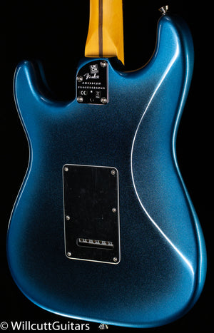 Fender American Professional II Stratocaster HSS Rosewood Fingerboard Dark Night (648)